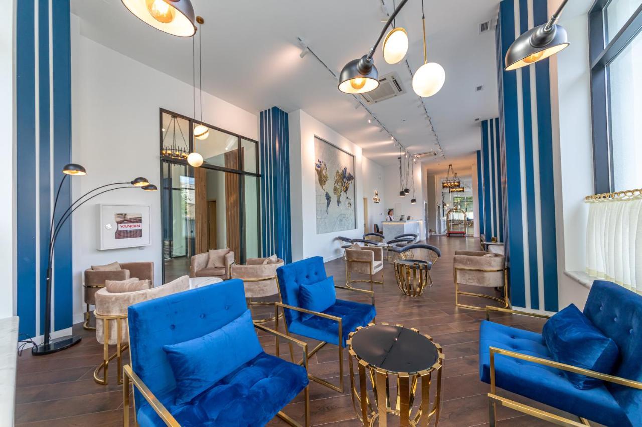 Newport Hotel Kutaisi Dış mekan fotoğraf