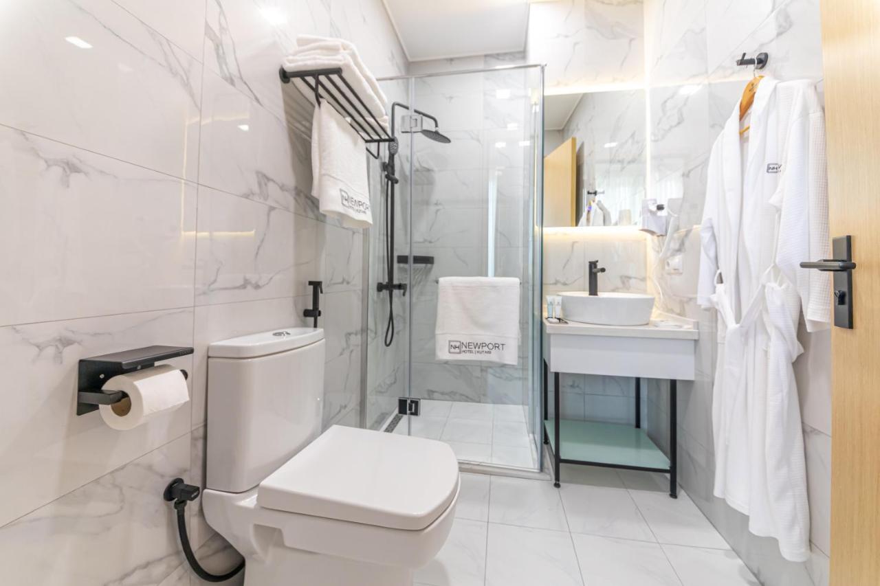 Newport Hotel Kutaisi Dış mekan fotoğraf