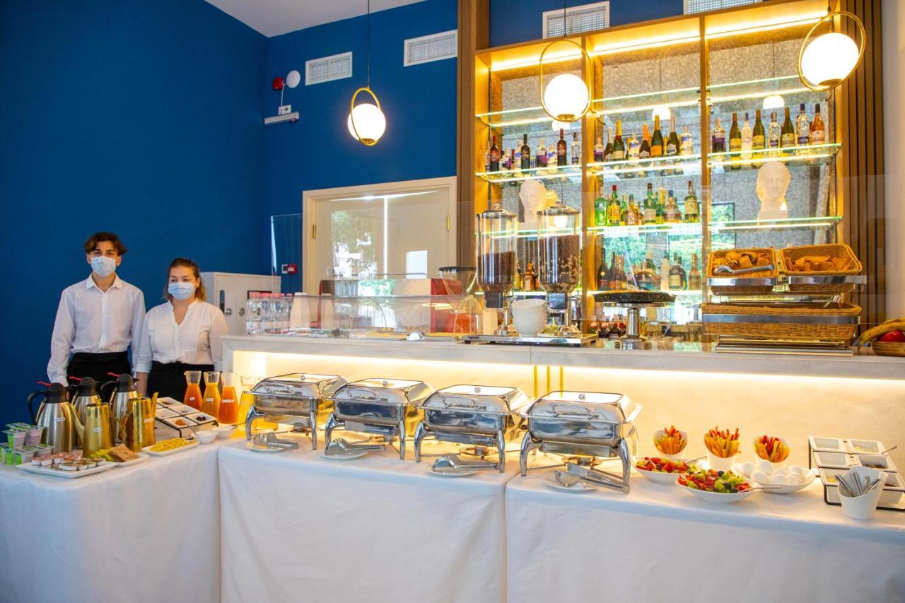 Newport Hotel Kutaisi Dış mekan fotoğraf